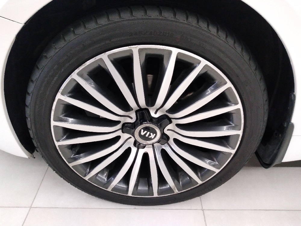Kia Cadenza